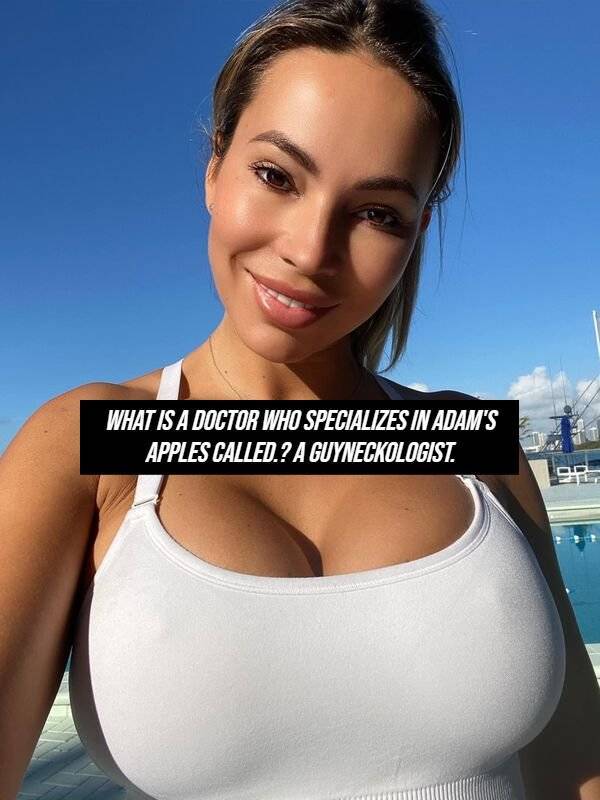 Hey, These Girls Are Funny!