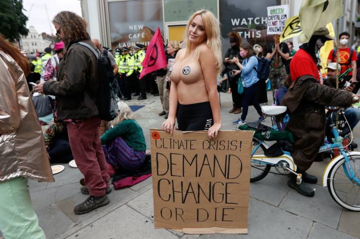 This Is How They Protest In London