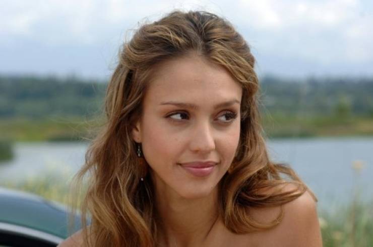 Beautiful Actresses Whose Natural Beauty Doesn’t Need Any Makeup