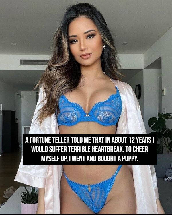 Hot Ladies With Hot Jokes!