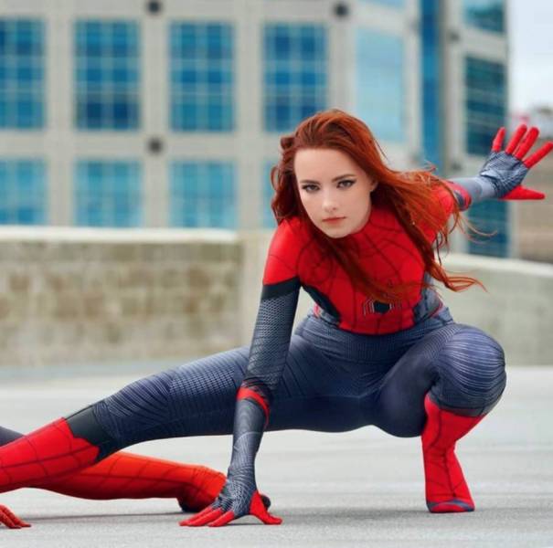 These Are Some Hot Spider-Girls!