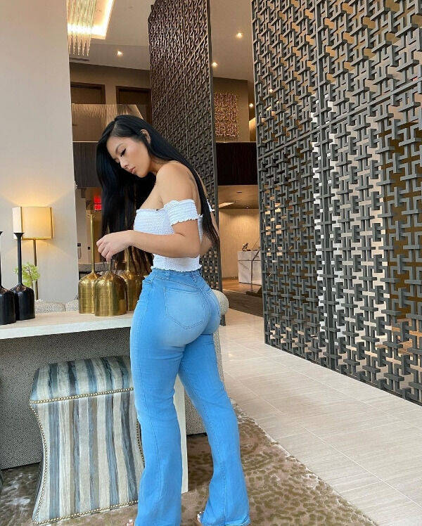 Asian Girls Are Spicy Hot!