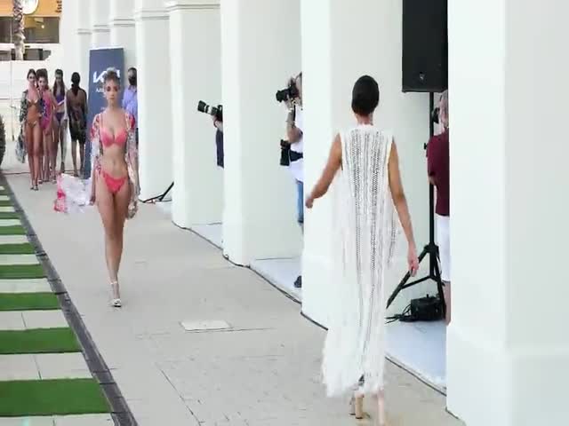 Fashionable Girls From Spain