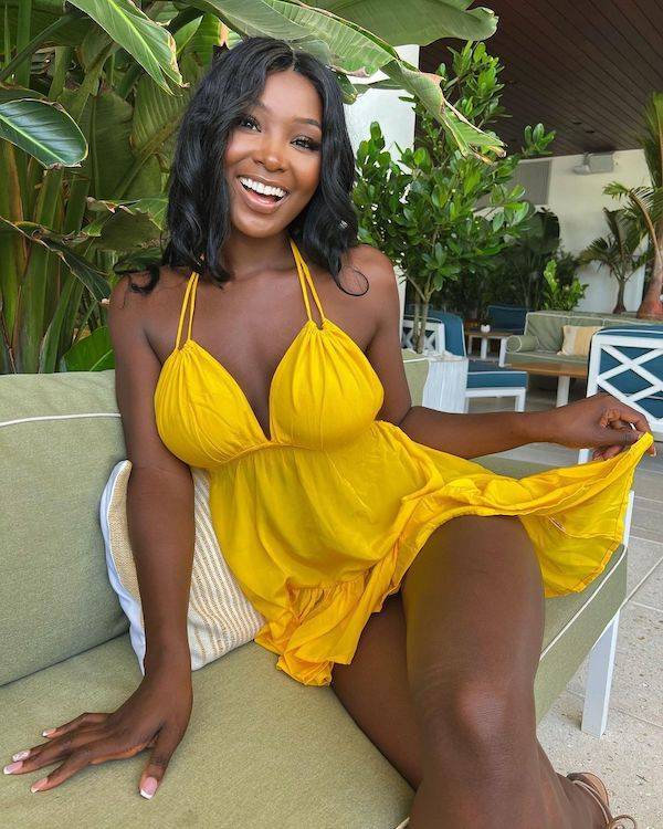 Sundresses Are Always Sexy!