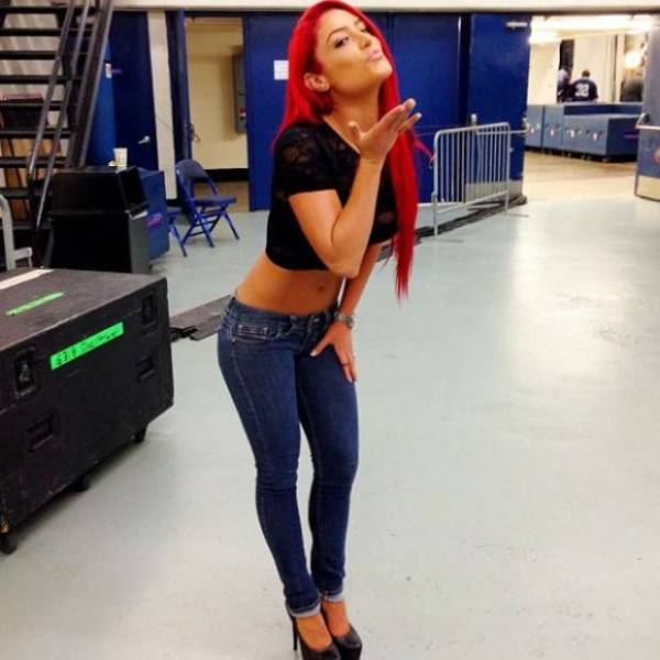 Hot Girls In Tight Jeans