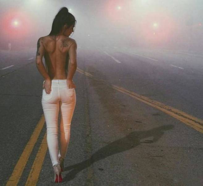 Hot Girls In Tight Jeans
