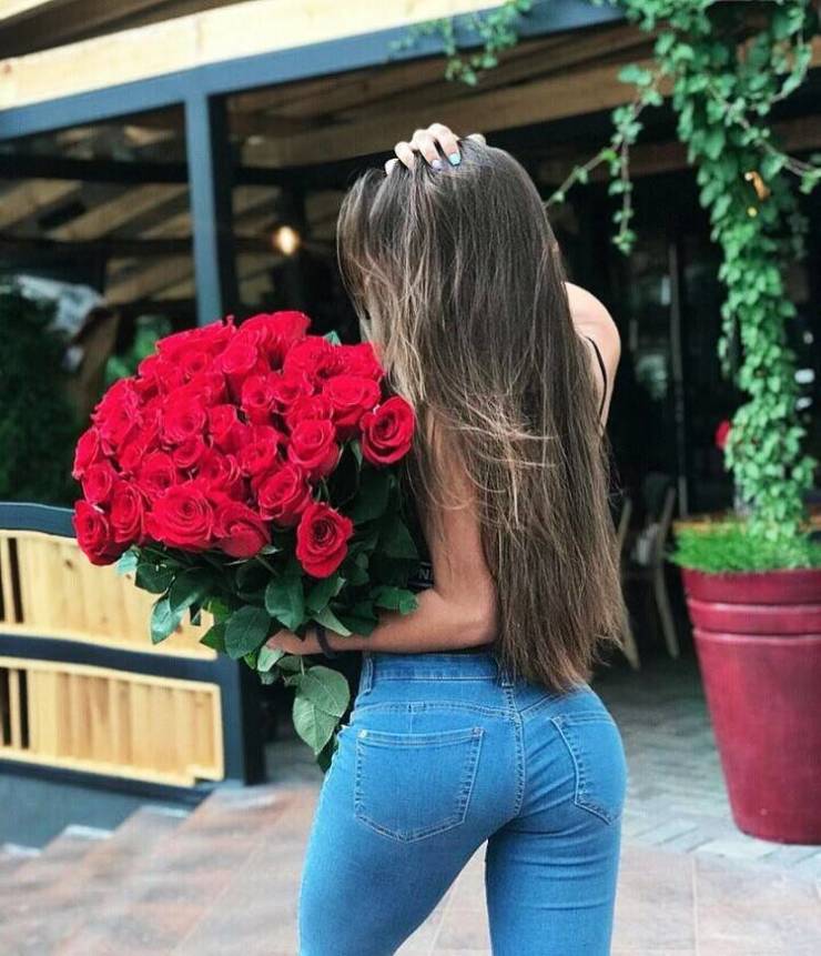 Hot Girls In Tight Jeans