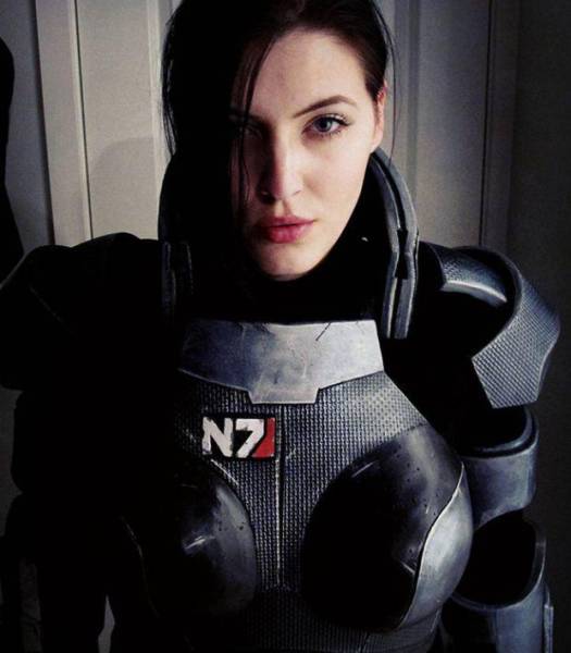 The Sexy Cosplay Girls of Every Nerds Fantasy