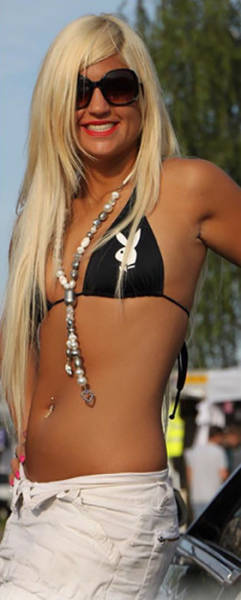 Wasp-Like Waist Is The Next Level Of Plastic Surgery