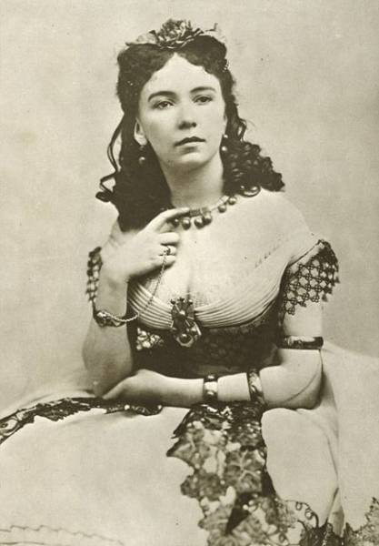 How French Prostitutes Looked Like In The 19th Century