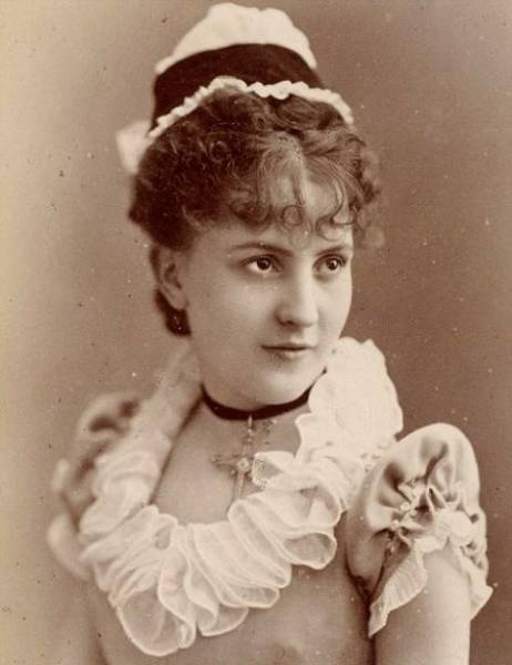 How French Prostitutes Looked Like In The 19th Century