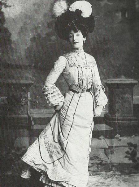How French Prostitutes Looked Like In The 19th Century