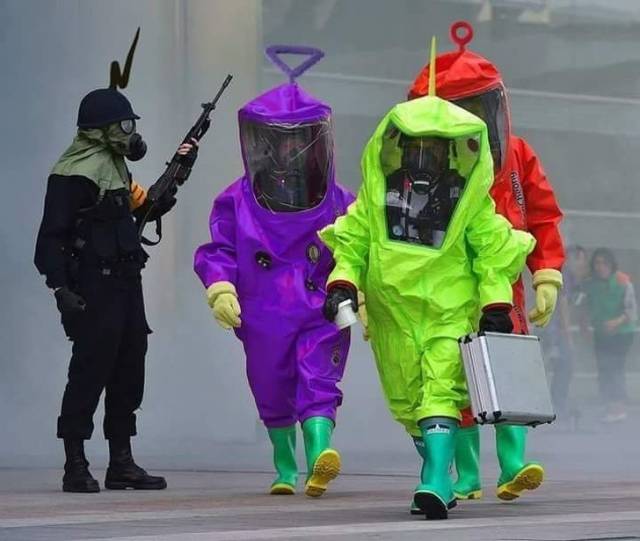 Hard-to-explain WTF Photos