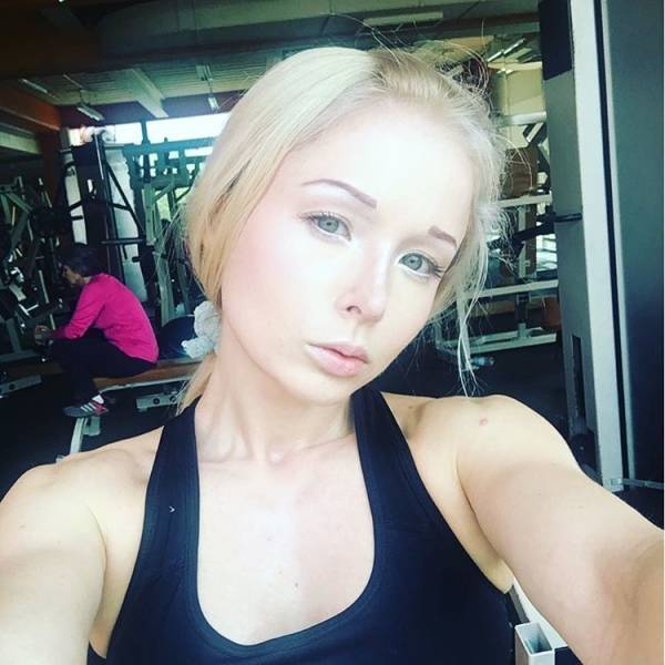 How “Real Life Barbie” Looks Without Her Makeup