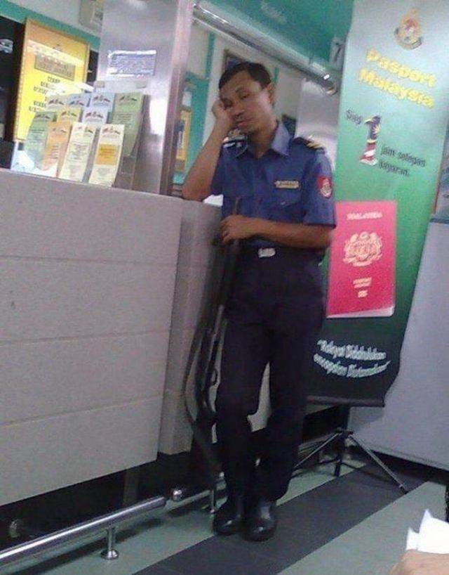 Darwin’s Award Will Never Run Out Of Competitors