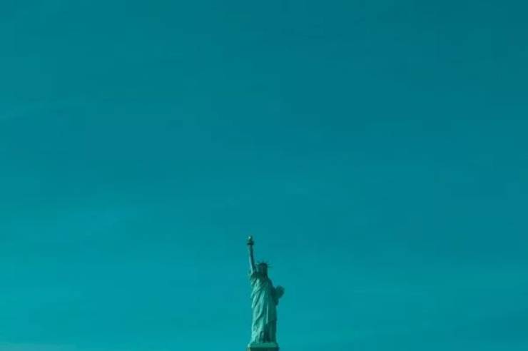 Minimalism Equals Perfection