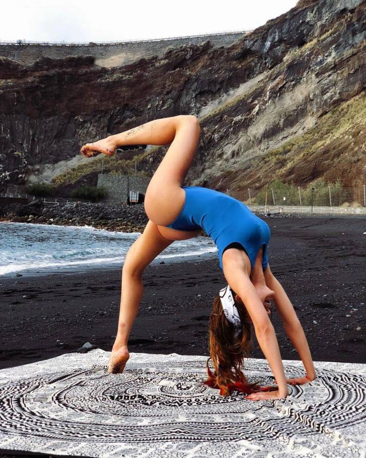 Fit Girls That Are Almost Too Hot To Handle