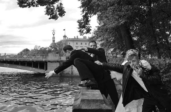 Pictures taken by surprise. Part 2 (67 pics)