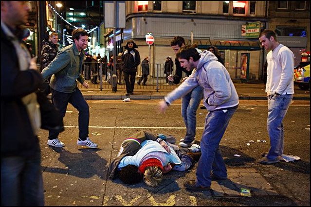 Nightlife in United Kingdom (40 pics)