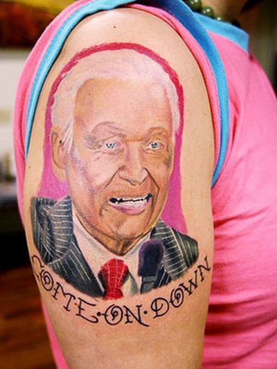 Series of the most WTF tattoos ;) (60 photos)