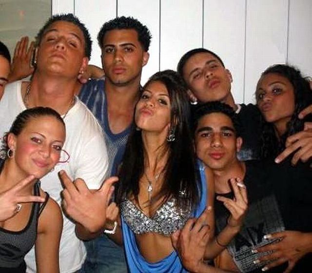 Do you like douchebags? (67 pics)