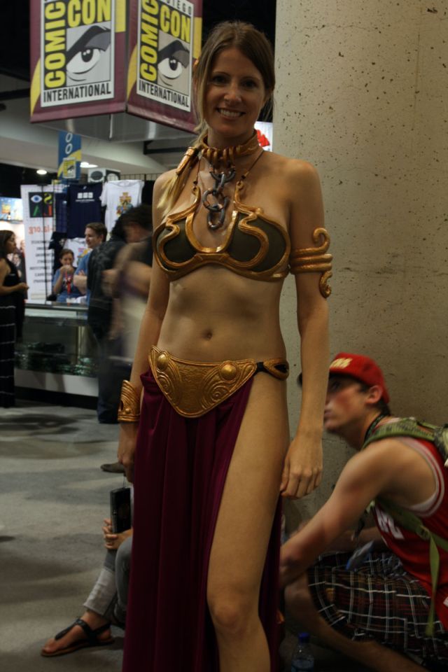 The girls at Comic-Con 2009 (42 pics)