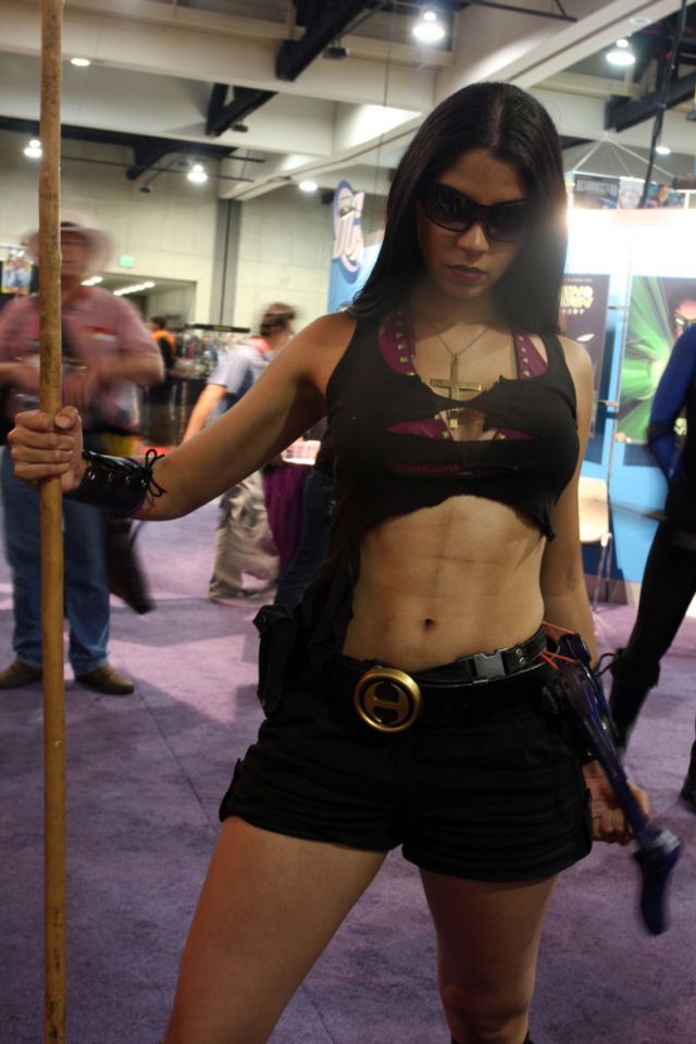 The girls at Comic-Con 2009 (42 pics)