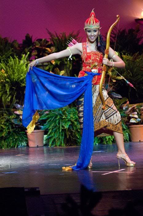 National costumes at Miss Universe 2009 (50 pics)