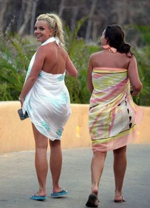 Celebrities and Their Imperfections! (58 pics)