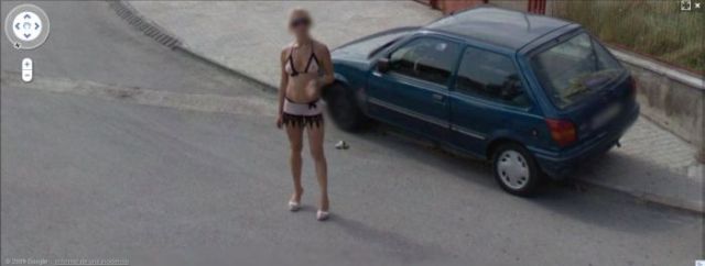 Prostitutes Spotted on Google Street View (24 pics)