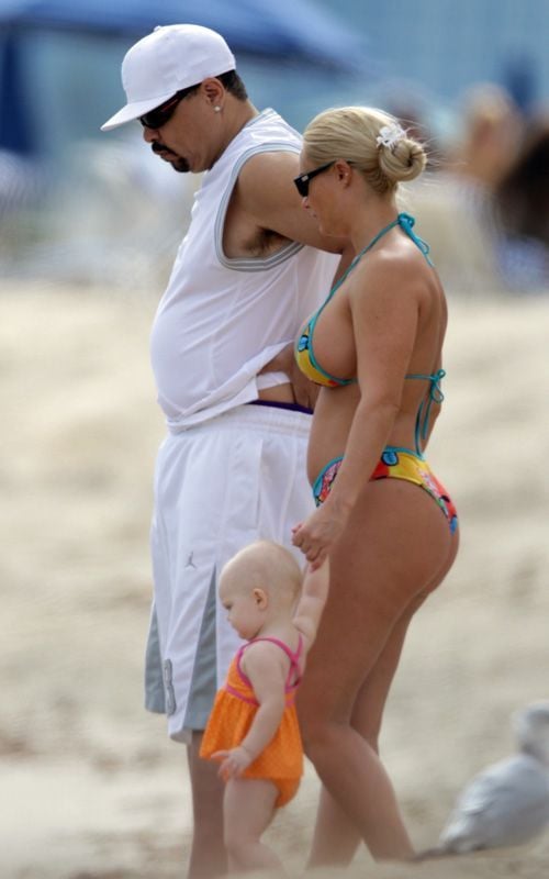 Coco in Bikini at the Beach (7 pics)