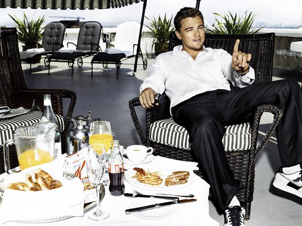 Celebrity photoworks from Tom Munro (56 pics)