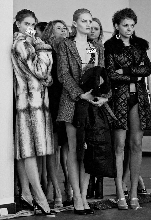 Casting Call (38 pics)