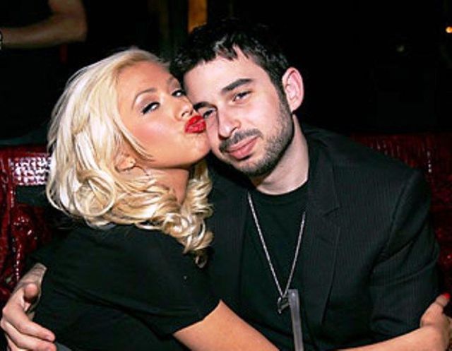 Don&rsquo;t Tell Me It&rsquo;s Love (31 pics)