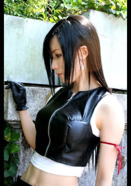 Best Cosplays of Tifa Lockheart from Final Fantasy VII (40 pics)