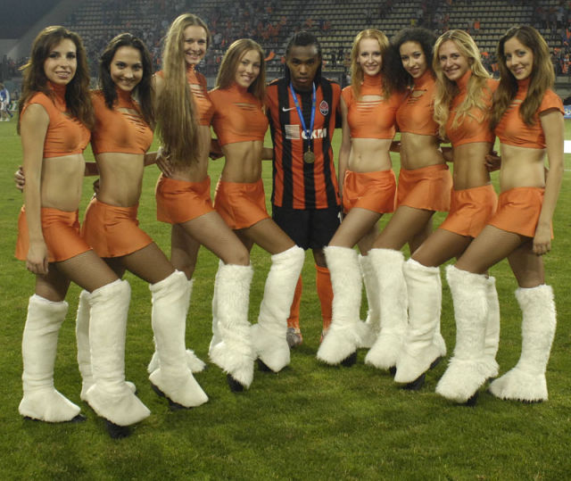 Banned Babes (19 pics)