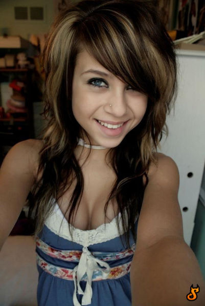 Emo Babes (71 pics)