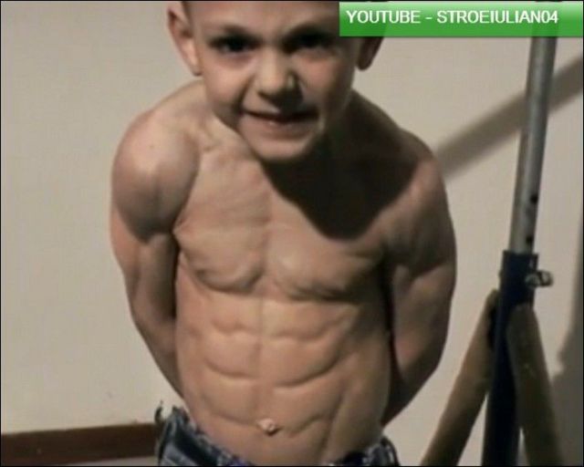 Strong Boys (21 pics)