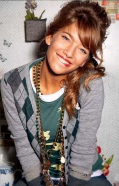 Pretty Girls with Pretty Smiles