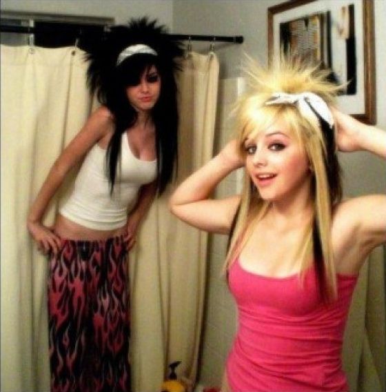 Scene and Emo Girls You Can’t Pass By