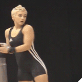 This Female Weightlifter Is Friggin’ Adorable