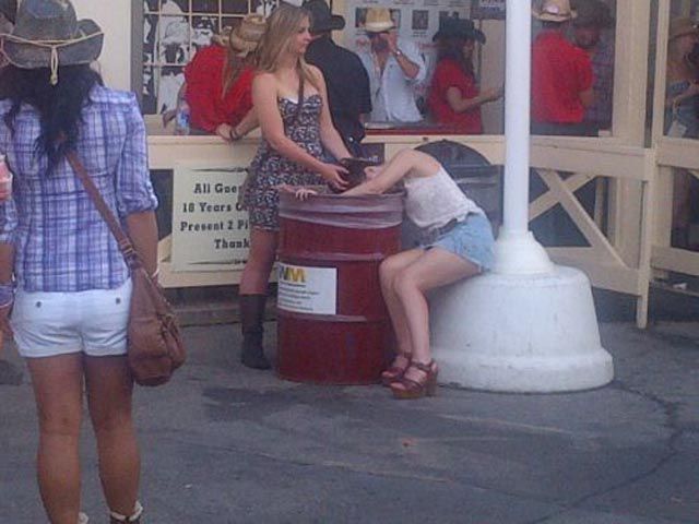 Crap Goes Down When You Are Completely Blitzed