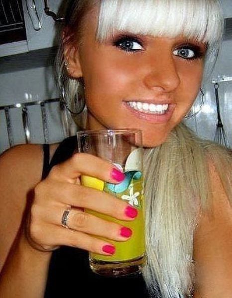 From Glamour to Raw Beauty