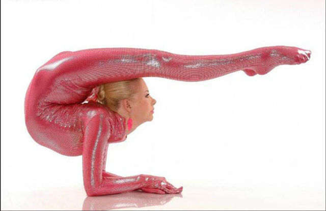 This Bendable Blonde Contortionist Is Sex on Legs