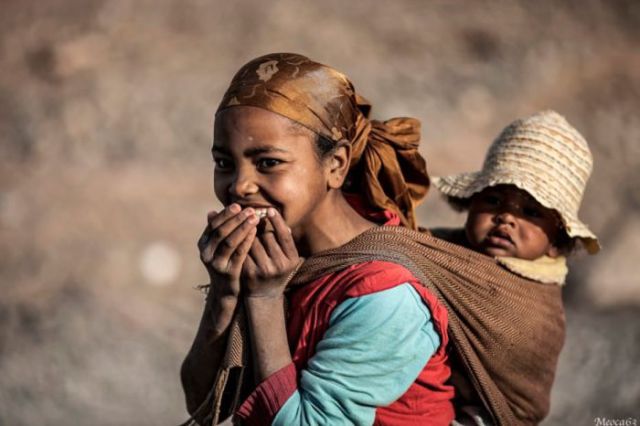 Hard-Hitting Photos That Capture Incredible Moments
