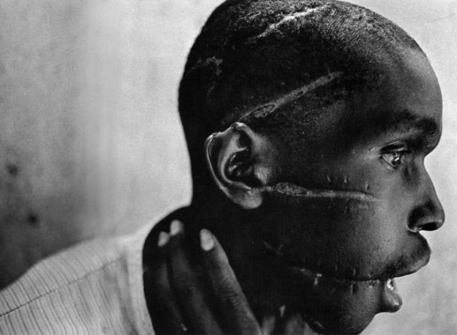Hard-Hitting Photos That Capture Incredible Moments
