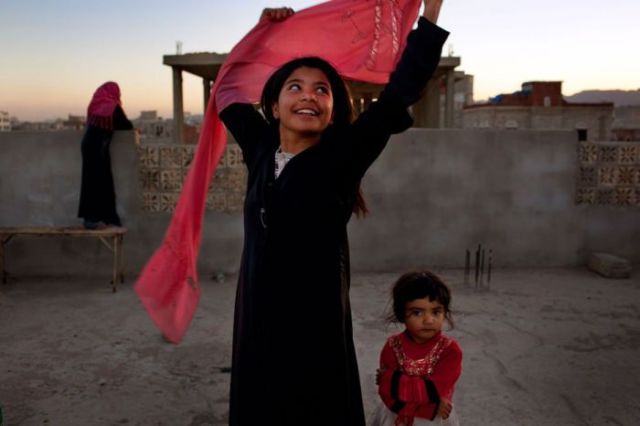 Hard-Hitting Photos That Capture Incredible Moments