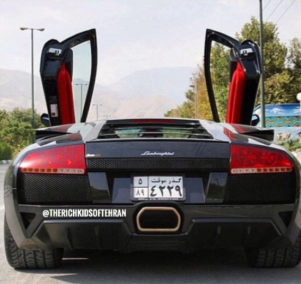 The Glitzy Lives of Tehran’s Rich Kids