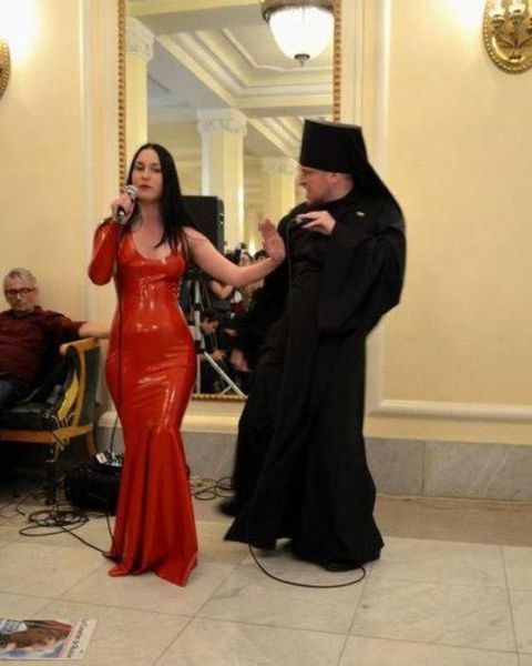 A Roundup of Russian Social Network Craziness