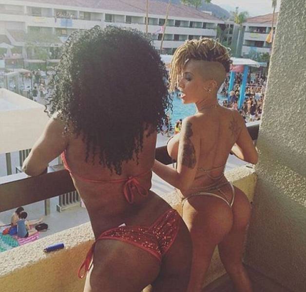 Only Girls Who Like Girls Are Allowed At This Music Festival